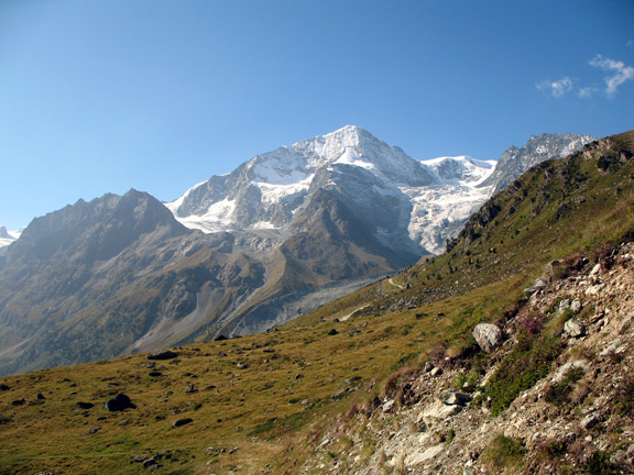 Дан-Бланш (4358 м)