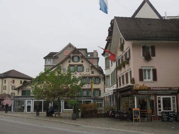 Бруннен - центр