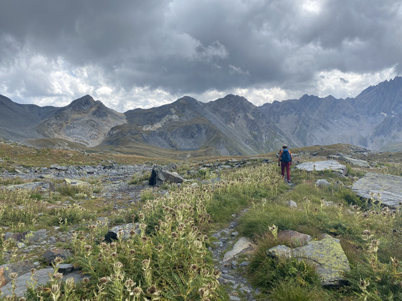 Спуск к Оконным озерам