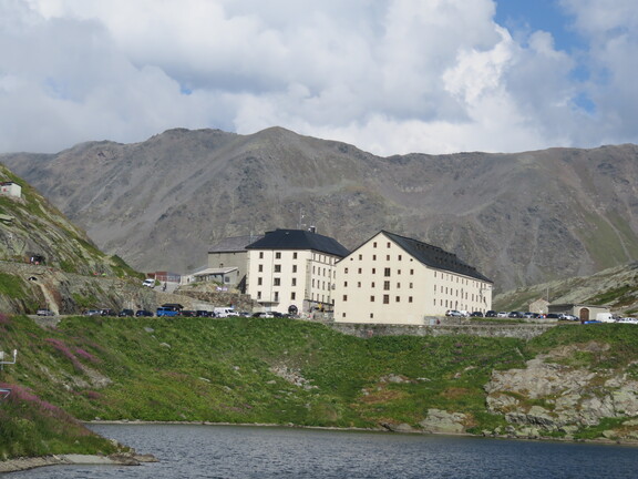 Обитель Сен-Бернар