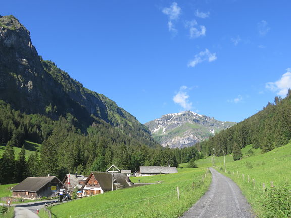 Долина реки Зеец около Альп-Форзиц