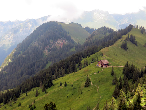 Подъем на Волчий перевал