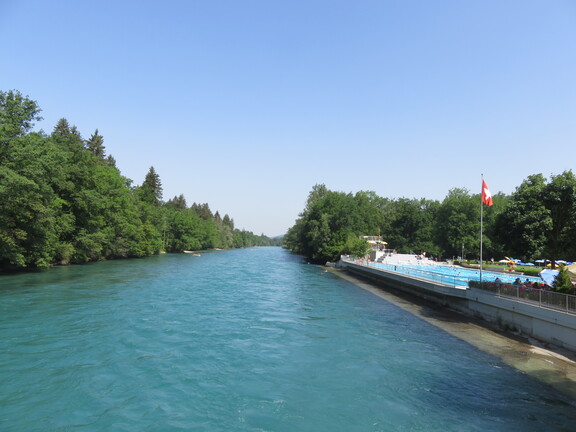 Бассейн Мюнзинген-Бад у Аар