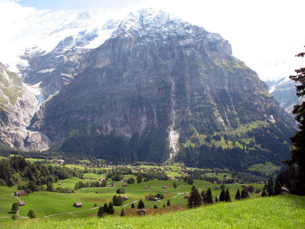 Вид на Пфинштегг со стороны Фирста