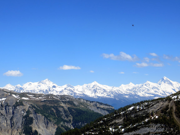Вид с перевала Па-де-Шевиль на Валлийские Альпы
