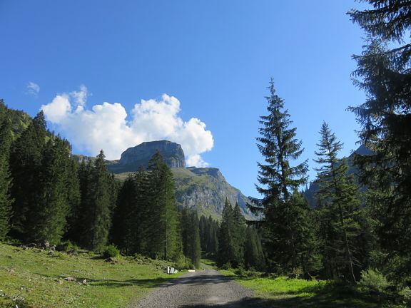 Спуск в Муотаталь