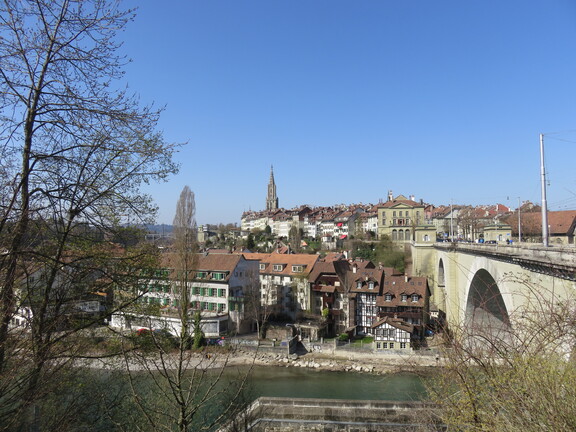 Мост Нидеггбрюке и центр Берна