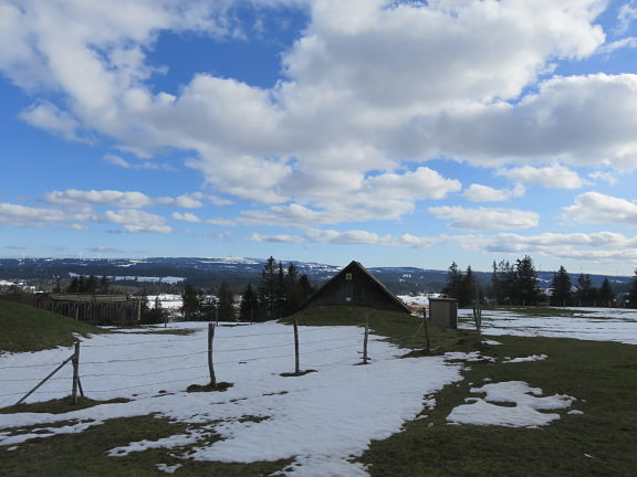 Вид на вершину Шассераль в окрестностях Сеньлежье
