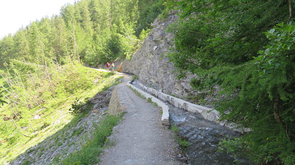 Ручей Тситторе - спуск от Тиеш до ресторана Cave de Sex