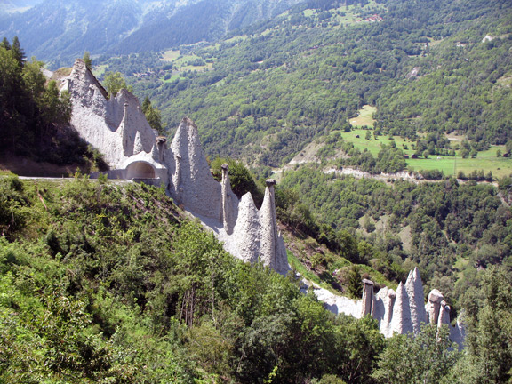 Пирамиды Эйзень